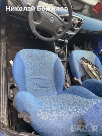 Продавам Lancia Ypsilon 1.1 на части всичко налично, снимка 3 - Автомобили и джипове - 32266377