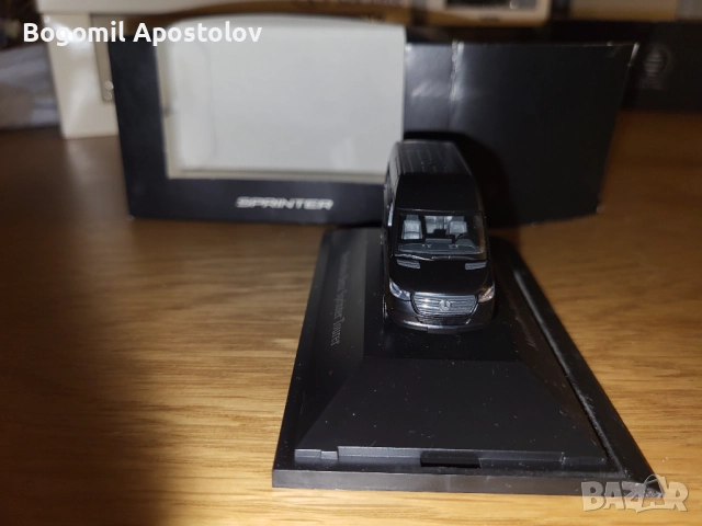 Умален модел на Mercedes Sprinter 1:87, снимка 4 - Колекции - 52960553