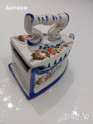 Стара порцеланова ютия маркирана , снимка 8 - Декорация за дома - 52553876