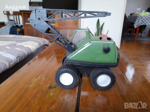 Стара играчка кран, снимка 1