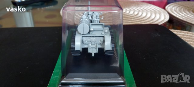 Сталинец-60,нов,1:43, снимка 5 - Колекции - 33209966