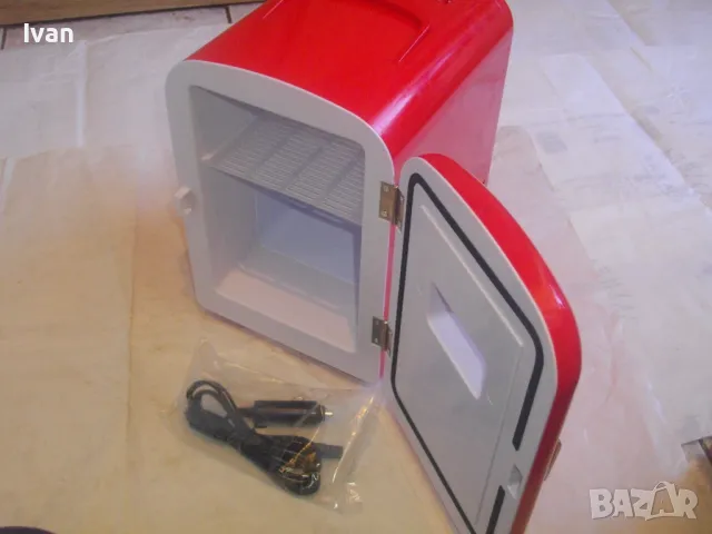 Нов Немски 220V 12V МИНИ ХЛАДИЛНИК 2 ФУНКЦИИ ИЗСТУДЯВАНЕ ЗАТОПЛЯНЕ Elektrischer Mini - Kuhischrank, снимка 2 - Хладилници - 47691274