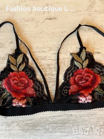 Дантелено черно бюстие с прибира бродерия с цветя и ленти през гърдите 🖤❤️🖤, снимка 2 - Бельо - 51465038