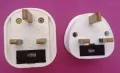  2 бр. адаптер за щепсел от Европа към Англия (EU-UK) с предпазител, снимка 3