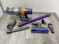 Прахосмукачка Dyson v15, снимка 1
