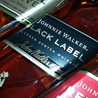 JOHNNIE WALKER X 3 GOLD+BLACK+RED ПРАЗНИ ШИШЕТА 2301221705, снимка 3 - Колекции - 35534732