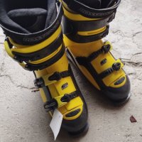 Ски обувки , снимка 1 - Зимни спортове - 43945551