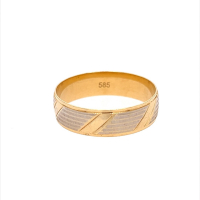 Златен пръстен брачна халка 3,82гр. размер:64 14кр. проба:585 модел:23033-1, снимка 1 - Пръстени - 44855811