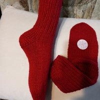 Ръчно плетени дамски чорапи размер 37, снимка 1 - Дамски чорапи - 39639793