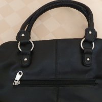 НОВА голяма дамска чанта, снимка 5 - Чанти - 43036495