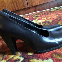 Италиански обувки Sarah Valentini номер 39 кожени на ток, снимка 1 - Дамски елегантни обувки - 37586229