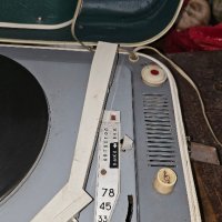 ретро грамофон куфар, снимка 2 - Антикварни и старинни предмети - 44077568