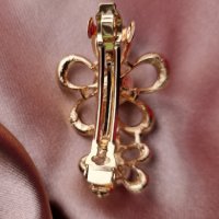 Красива метална шнола в златисто с перли и кристали и закопчаване с френски механизъм , снимка 6 - Аксесоари за коса - 39299982