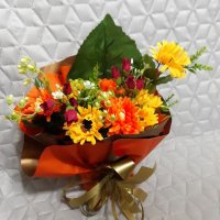    Аранжировки с изкуствени цветя и булченски букети, снимка 10 - Изкуствени цветя - 32773287