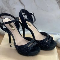 Дамски обувки на токчета, снимка 1 - Дамски обувки на ток - 43642106