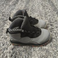 Nike Jordan, снимка 1 - Детски боти и ботуши - 43145494