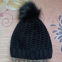 Зимна шапка, снимка 1 - Шапки - 43434803