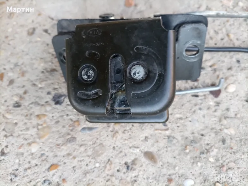 Брава на заден капак за Киа Соренто - Kia Sorento , снимка 1