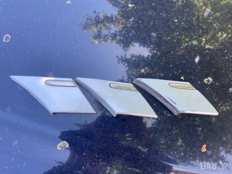 Лайсна задна дясна заден панел мерцедес ц класа w203 седан сива с хром, снимка 1