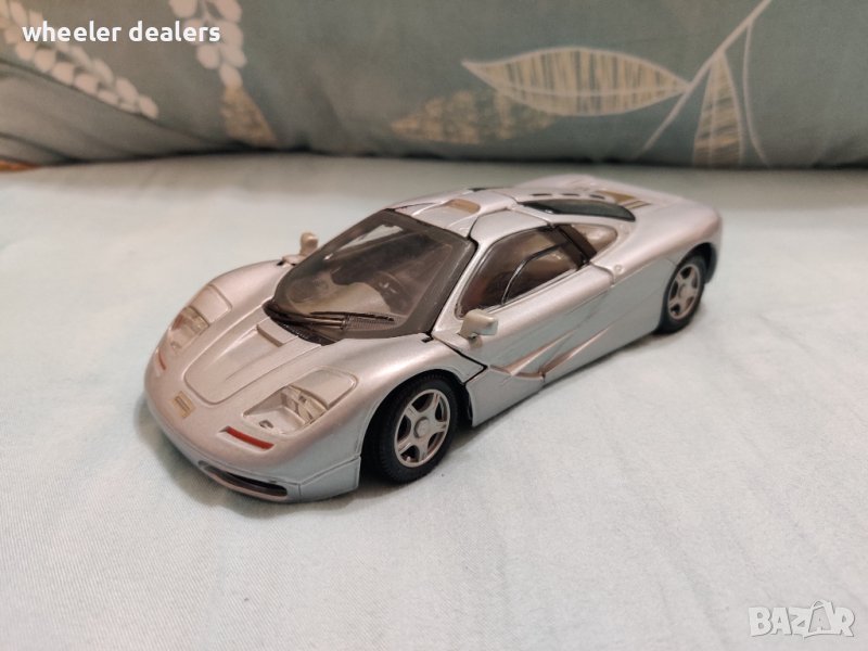 Метална количка Mclaren F1 Maisto Supercar collection 1/24, снимка 1