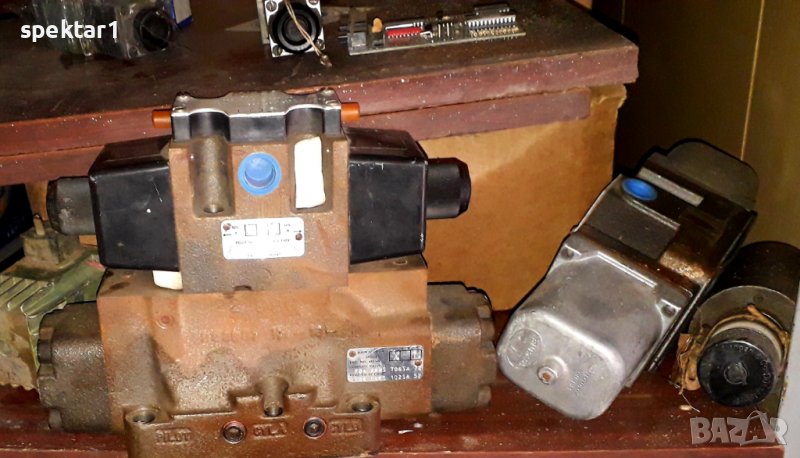Хидравлични елементи хидравлика хидравлични разпределители клапани и други двигатели, снимка 1