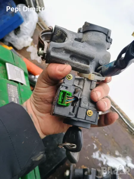 Контактен ключ за Honda HR-V (GH) (03.1999 - ...),, снимка 1