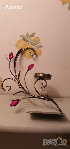 Изящен метален свещник., снимка 1