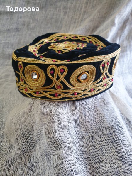 Ритуална кадифена шапка,тюбитейка със сърма, снимка 1