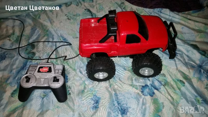 Продавам Кола играчка с кабелен джоистик, снимка 1