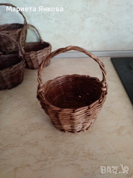 МАЛКИ РЪЧНО ПЛЕТЕНИ КОШНИЧКИ , снимка 1