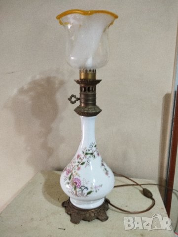 Настолна лампа в стил арт деко, снимка 1 - Настолни лампи - 44051152