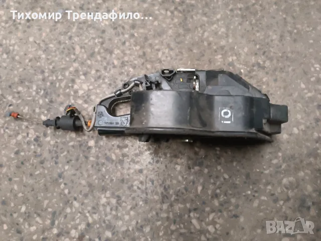 7202588 rear door lock rh BMW X5 (E70) 2006 139068 брава задна дясна врата бмв х5, снимка 5 - Части - 49281792