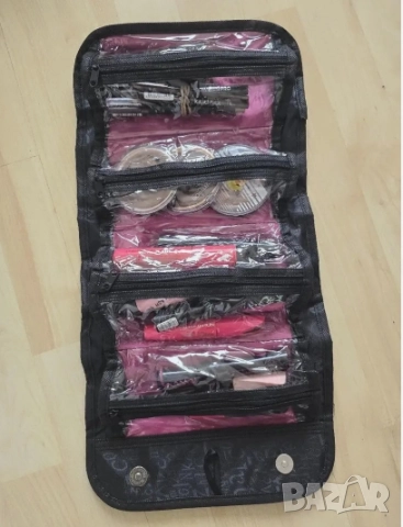   Козметична чанта с 4 отделения 