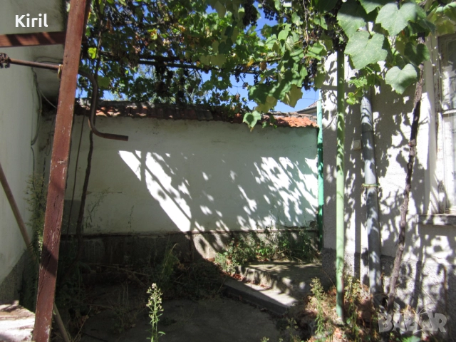 Къща с голям двор в село Мътеница, снимка 13 - Къщи - 52175347
