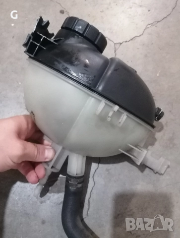 Разширително Казанче Мерцедес W204 C klass , снимка 4 - Части - 51486608