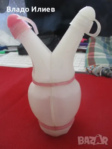 Солници 5 броя -2 порцеланови   ,3 пластмасови и  2 стъклени , оливерник, нож за кашкавал  и др-нови, снимка 17 - Аксесоари за кухня - 29870346