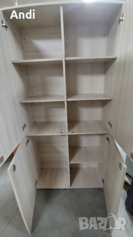 Продавам Гардероб - с четири врати и рафтове 203/40/100 със забележки, снимка 15 - Гардероби - 53331669