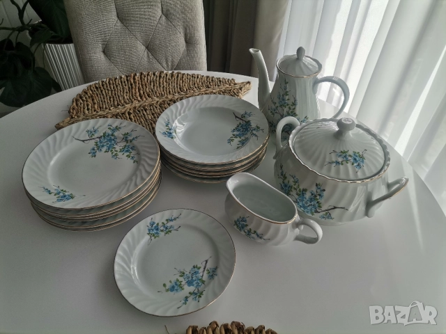 Красив комплект с позлата - стар български порцелан, снимка 3 - Сервизи - 51865123