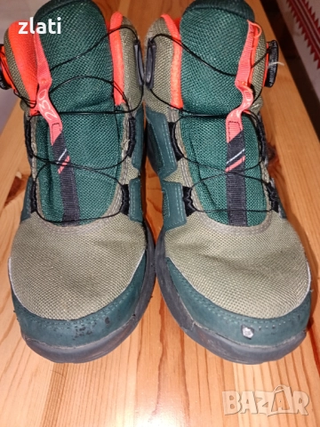 Детски обувки terrex, снимка 4 - Детски боти и ботуши - 52858324