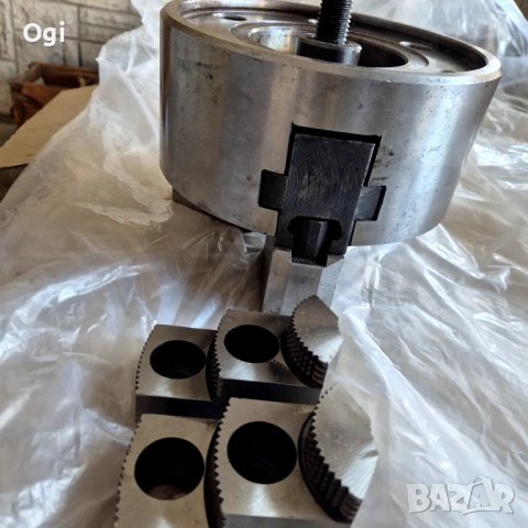 Клинозатегателен патронник 250мм , снимка 4 - Стругове - 52220606