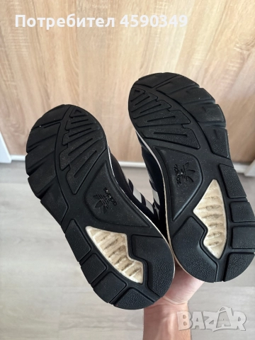 Adidas Shoes Обувки Маратонки, снимка 6 - Детски маратонки - 51731988