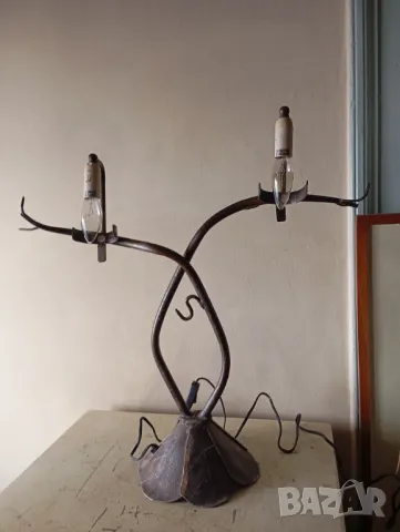 Ретро настолна лампа