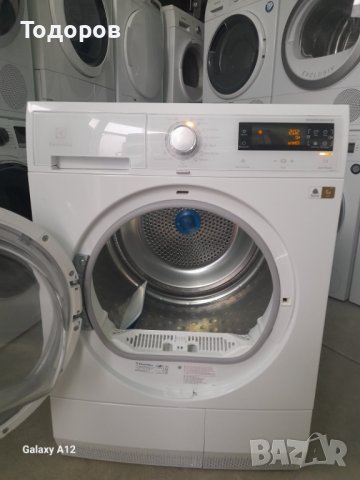 Сушелня с трмопомпа Electrolux EDH 3487RDW 8 kg, снимка 2 - Сушилни - 43024374