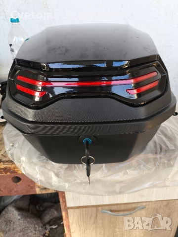 куфар за скутер