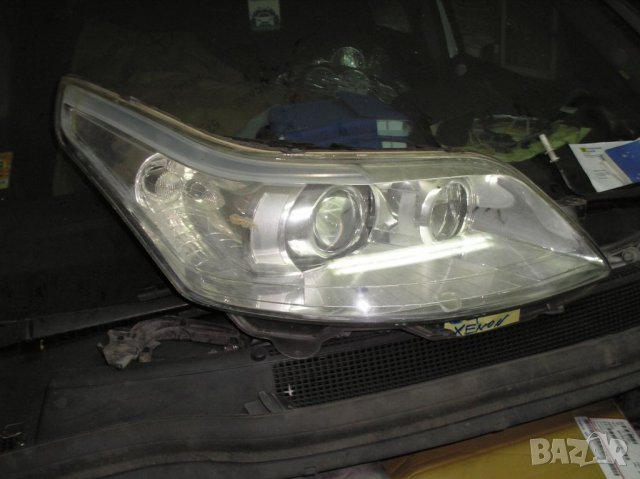 Десен фар ксенон Ситроен Ц4 