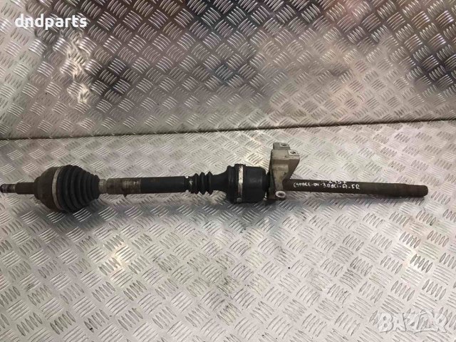 Предна дясна полуоска Renault Espace,3.0dCi,2004г./автоматик/