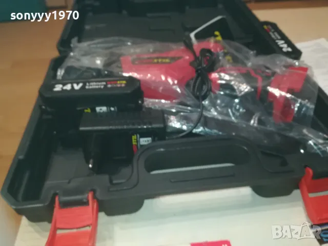 САБЛЕН ТРИОН С ДВЕ БАТЕРИЙ ЗАРЯДНО И КУФАР 0910241257, снимка 3 - Куфари с инструменти - 47519661