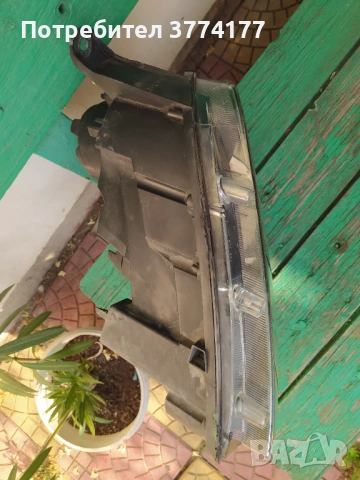 Фар за Дачия Дъстър втора употреба, снимка 2 - Части - 53276912