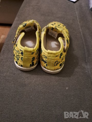 Детски пантофи Waikiki р-р 22-23, снимка 2 - Детски пантофи - 43201239