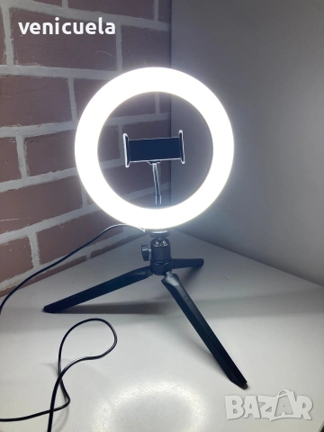 Статиф светещ/Селфи стик , снимка 2 - Селфи стикове, аксесоари - 53100786